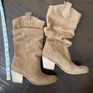 Gorgeous suede cowboy boots